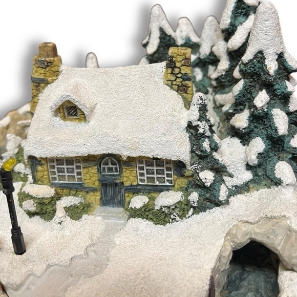 Vintage 1997 Thomas Kinkade Winter Wonderland Christmas Tabletop Fountain Light - Picture 5 of 7